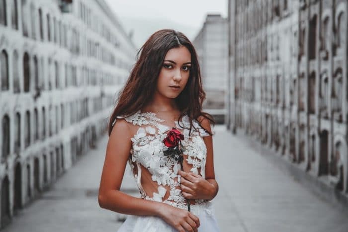 A női minőség pedig minden nőben ott van. Ez a normális működésünk. Neked is!